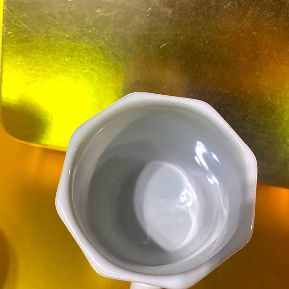 GHIRARDELLI SODA FOUNTAIN CHOCOLATE SHOP OCTAGONAL MUG CUP - Picture 6 of 7